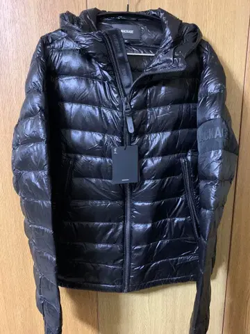 MACKAGE(맥케이지) 라이트 다운 자켓 M 사이즈 새상품
