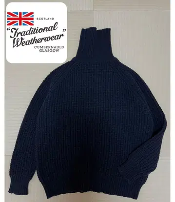 Traditional Weatherwear 네이비 하이넥 스웨터