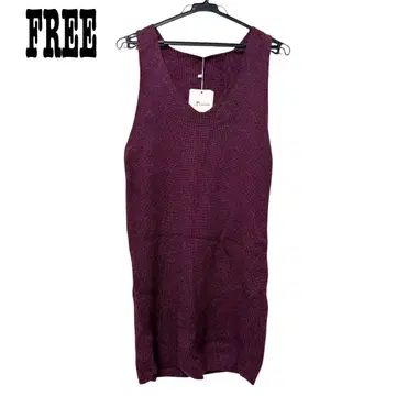 새상품 택 포함 니트 원피스 오버롤 스커트 무릎 기장 미디엄