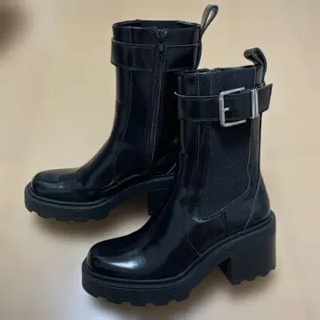 [새상품급] ZARA 자라 버클 하이힐 숏부츠 블랙 사이드 고어 부츠
