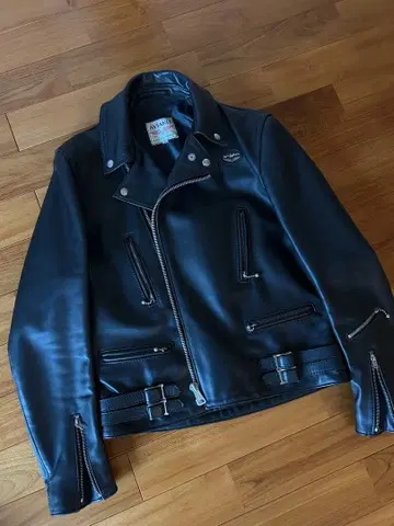 [ 루이스 레더 ] 라이트닝 타이트 핏 사이즈 40