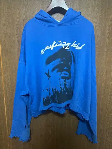 SALUTE 사루테 짧은 기장 후드티 후디 후드티