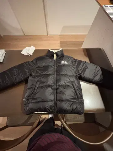 리버서블 다운 자켓 블랙 화이트