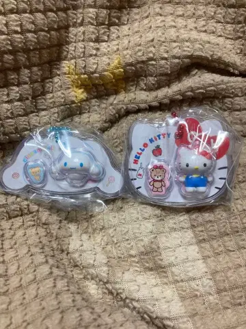 산리오 캐릭터즈 패키지 참&초코볼로 헬로키티 외