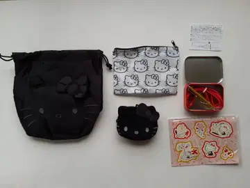 잡지 부록 헬로키티 파우치 등과 USB 케이블 등