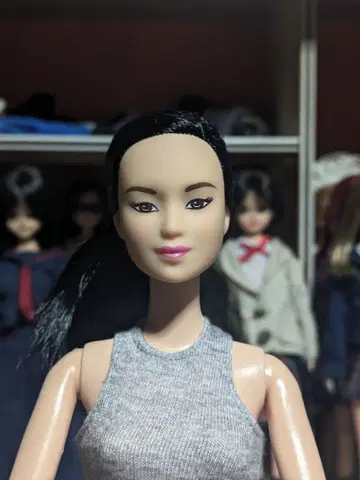 바비 인형 동양인 의류 포함 본체 블랙 헤어