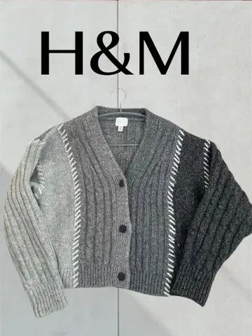 [새상품급] H&M 그레이 계열 리브 스티치 가디건