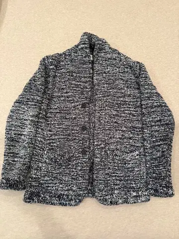 United Arrows 네이비와 화이트 가디건