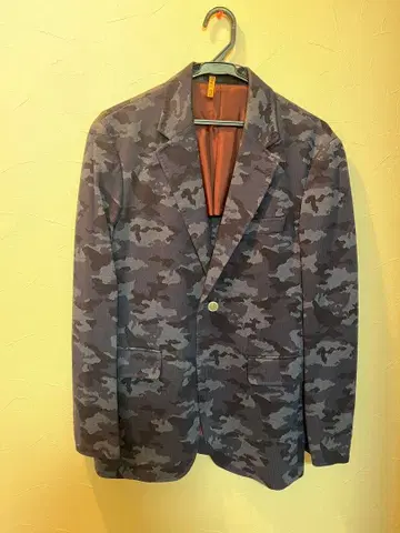 카모 패턴 테일러드 자켓 싱글 버튼