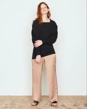 이우엔마토후 새틴 팬츠 베이지