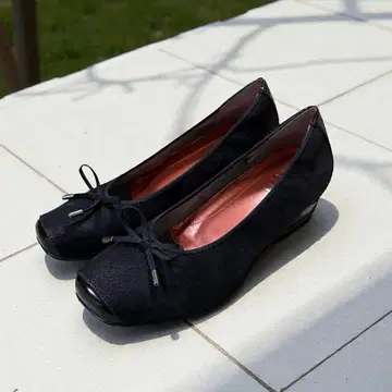 새상품급 fitfit 발수 펌프스 (24cm) 블랙 스웨이드 우천 겸용