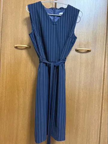 BE RADIANCE 네이비 스트라이프 원피스