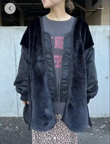 etsinta 퍼 절개 자켓 블랙