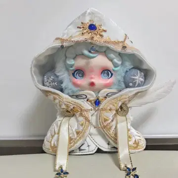 스컬팬더 옷 갈아입기 POPMART 새틴 후드티 화이트 컬러 3색 전개