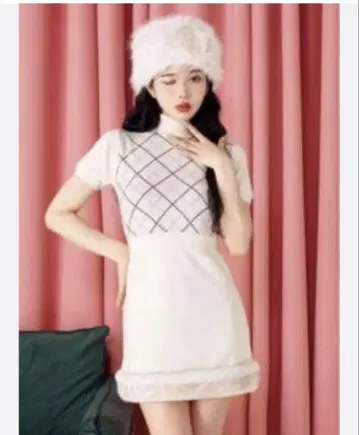 다리치 체크 퍼 니트 미니 원피스