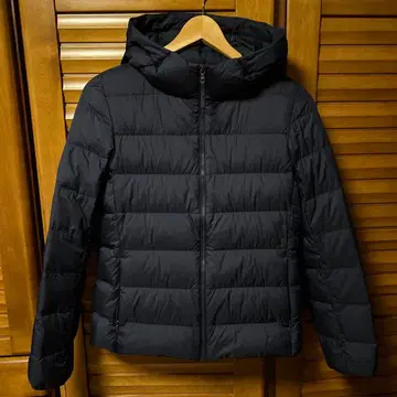 유니클로 울트라 라이트 다운 네이비 S 사이즈