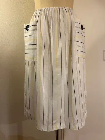 스트라이프 플레어 스커트 포켓 부착