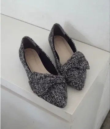 [ 새상품급 ] idem tweed ribbon pumps/리본 펌프스
