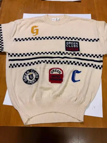GREEN CLUBS 니트 스웨터 크림색