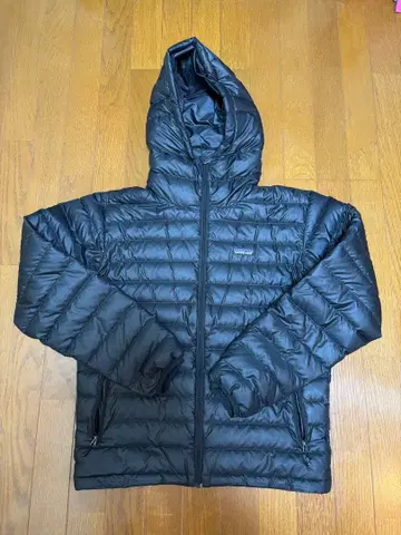 patagonia 다운 스웨터 블랙 S