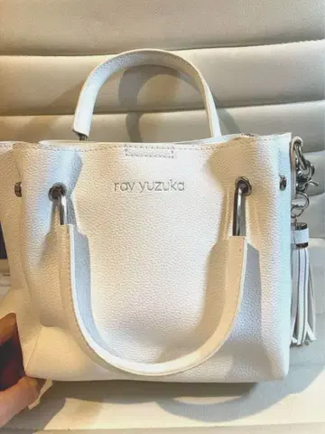 ray yuzuka 화이트 숄더백