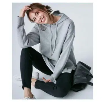 23구 니트 후드티 작은 사이즈 32