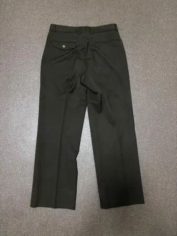 다크 그린 슬랙스 슬림 핏