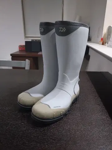 다이와 네오부츠 NB-3304 사이즈 LL