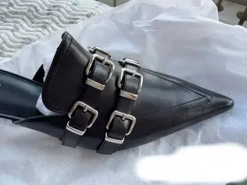 버클 블랙 뮬 플랫슈즈 39 사이즈