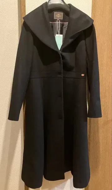 (새상품 미사용 택 포함) TOCCA의 MUSE 숄카라 코트