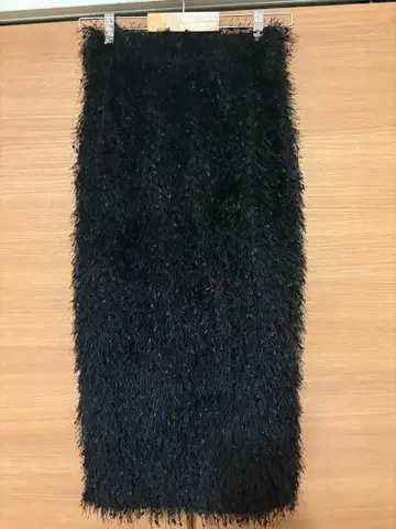 이에나 구매 큐튀르 드 아담 타이트 스커트