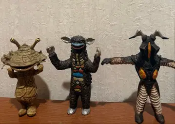 하시모토 미오의 울트라 괴수 조각해봤다.02 갼고 카네곤 캡슐 토이