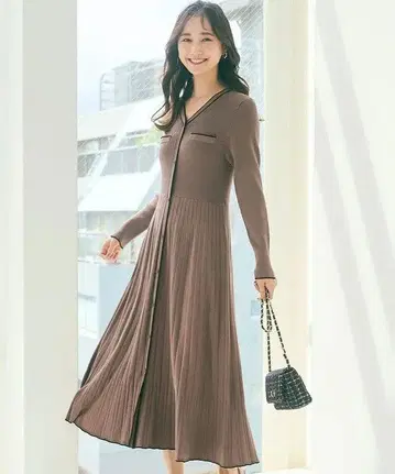 [세탁 가능] 바이컬러 디자인 니트 원피스