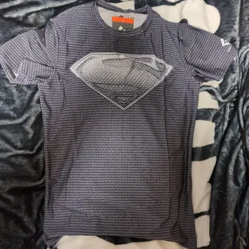 슈퍼맨 로고 컴프레션 T셔츠 LG