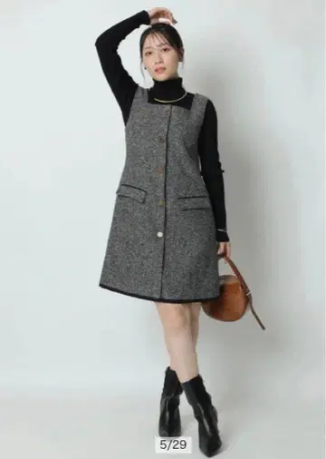 미사용 새상품 아푸와이저 리셰 스퀘어 넥 점프 스커트 M