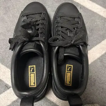 PUMA 블랙 플랫폼 스니커즈