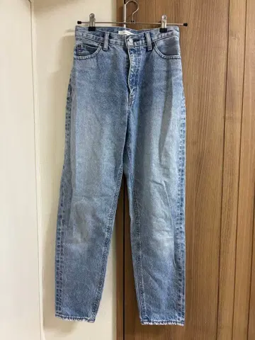 MOUSSY 라이트 블루 스트레이트 데님