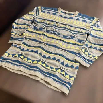 기하학 패턴 3D 니트 스웨터 긴팔