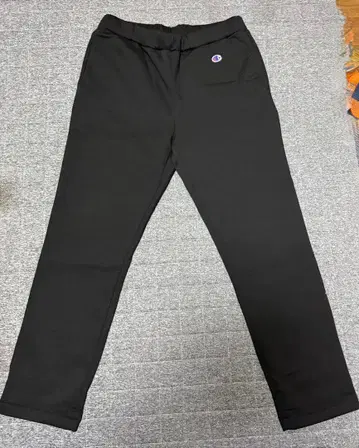 챔피언 블랙 신축성 있는 소재 맨투맨