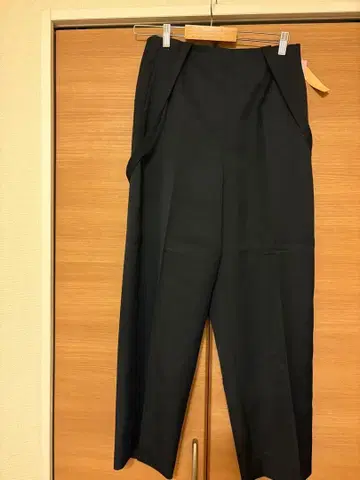 이에나 서스펜더 팬츠 클리닝 완료