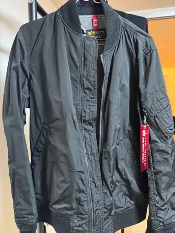 ALPHA INDUSTRIES MA-1 플라이트 자켓 알파