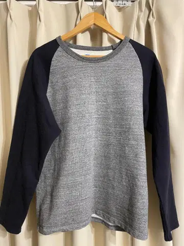 재팬 블루 진스 맨투맨 블루 네이비 L 사이즈