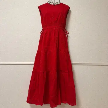 빨간색 슬리브리스 롱 원피스