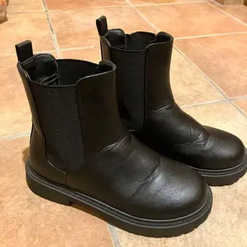 사만사 모스모스 블랙 사이드 고어 부츠 사이즈 L 합성 피혁