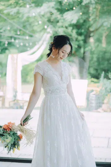 엘레강트한 레이스 웨딩 드레스
