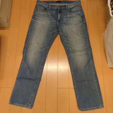 유니클로 라이트 블루 스트레이트 데님