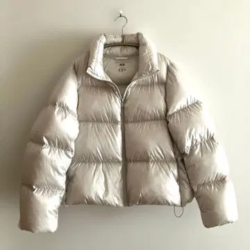 [ 새상품급 ] 샤이니 화이트 유니클로 울트라 라이트 다운