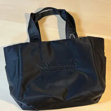 NOMADIS 블랙 토트백