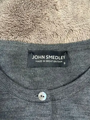 [ JOHN SMEDLEY ] 크루넥 울 가디건