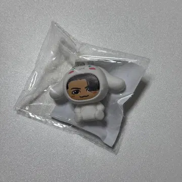 카타요세 료타 시나몬 롤 인형옷 키링